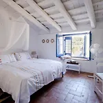 Hotel Little Vine