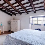 Little Vine Hotel *
